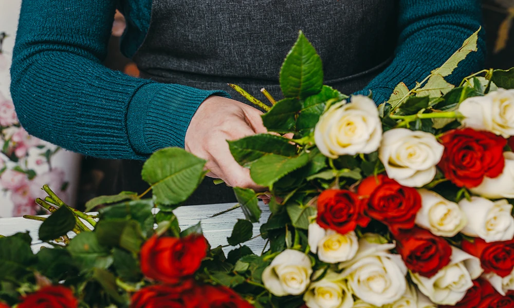 Rose Numbers and Their Meanings in a Bouquet